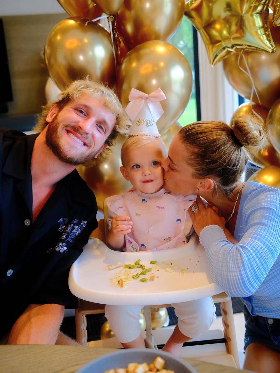 Logan Paul dan Nina Agdal