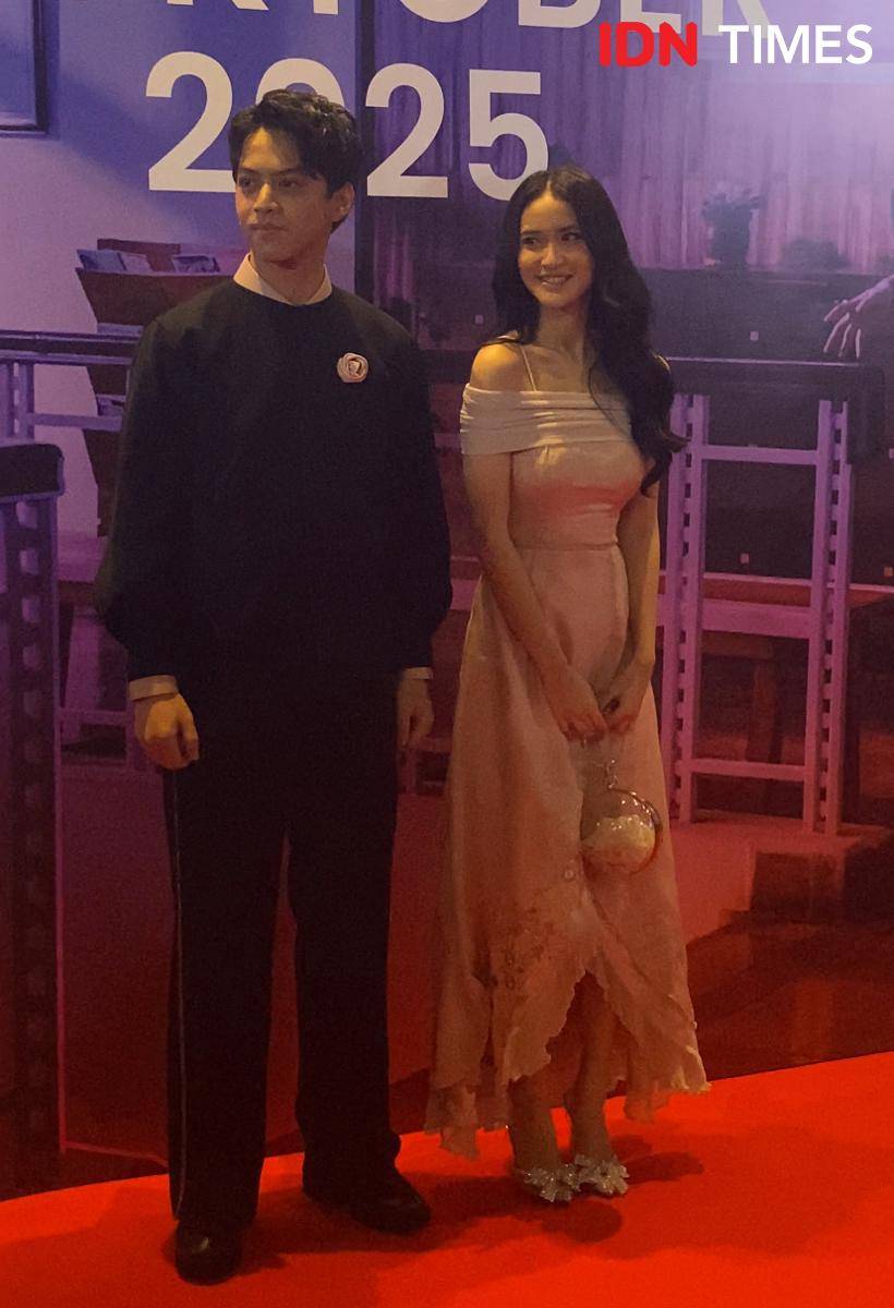 potret artis di red carpet gala premier film Rangga & Cinta di XXI Epicentrum, Jakarta, Senin (29/9/2025)