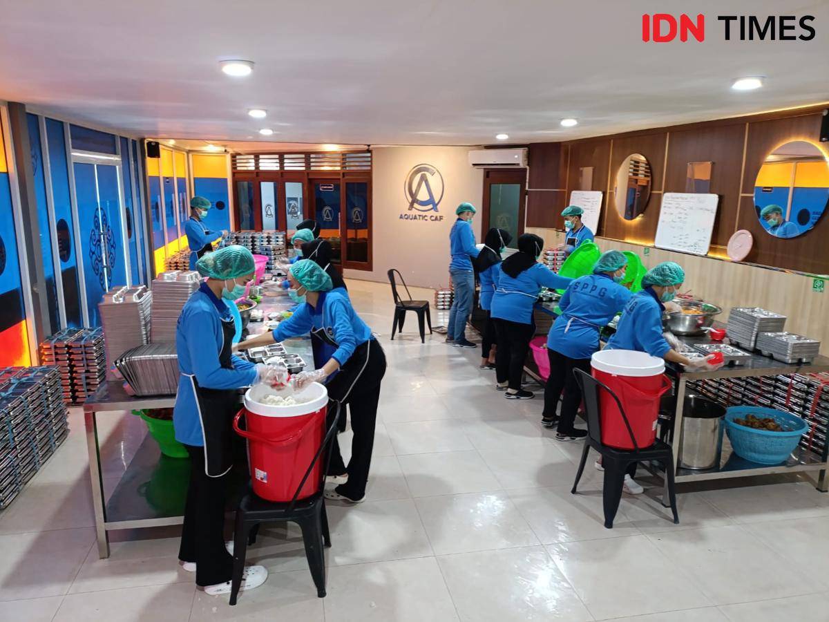 Aktivitas di salah satu SPPG di Tulungagung. IDN Times/Bramanta Pamungkas