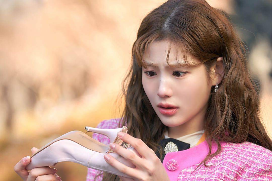 still cut drama To The Moon
