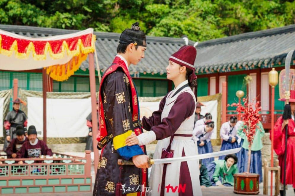 still cut drama Bon Appetit, Your Majesty. (dok.TvN/Bon Appetit, Your Majesty)  