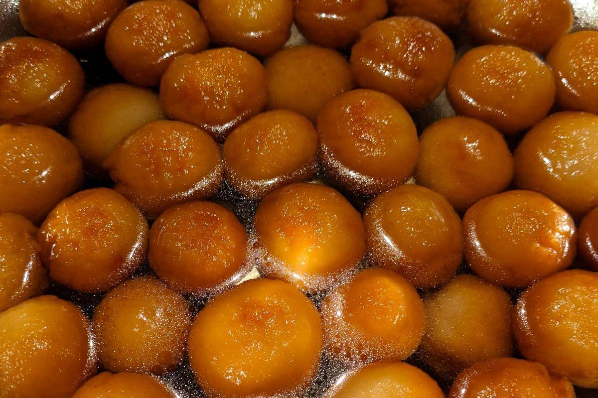 ilustrasi menggoreng gulab jamun (pexels.com/Kiran)