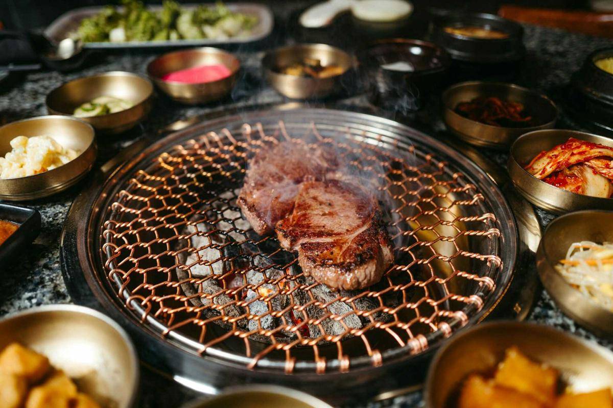 ilustrasi Korean barbeque (unsplash.com/Daniel)