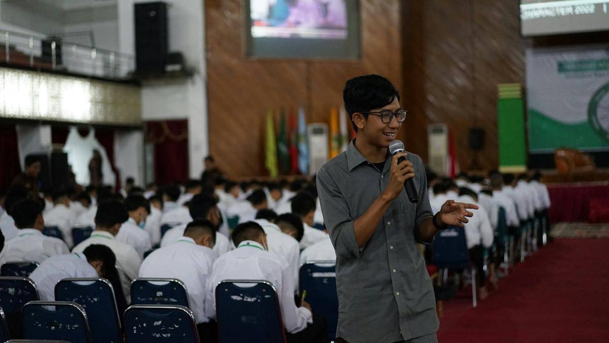 ilustrasi Master of Ceremony (unsplash.com/Herlambang Tinasih Gusti)