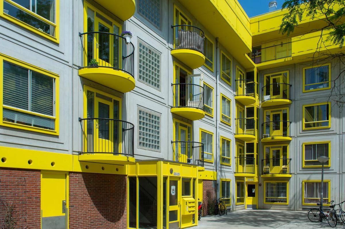 ilustrasi apartment di Amsterdam, Belanda (pexels.com/Jan van der Wolf)