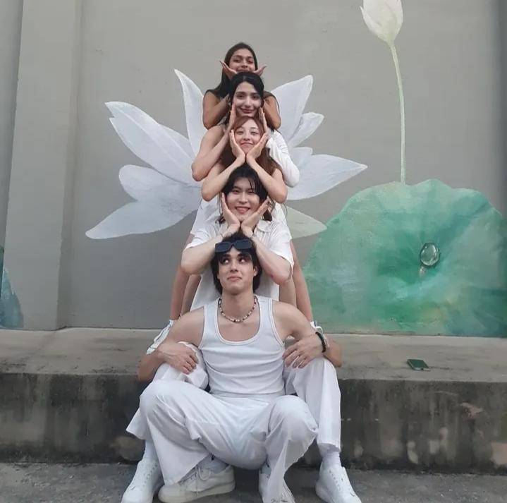 DNA (instagram.com/dna_ssemble)