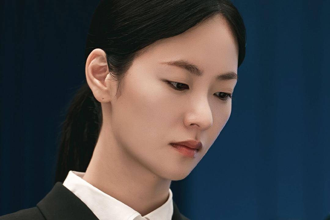 Kim Young Ran (Jeon Yeo Been) dalam drakor Ms. Incognito (dok. Vidio/Ms. Incognito)