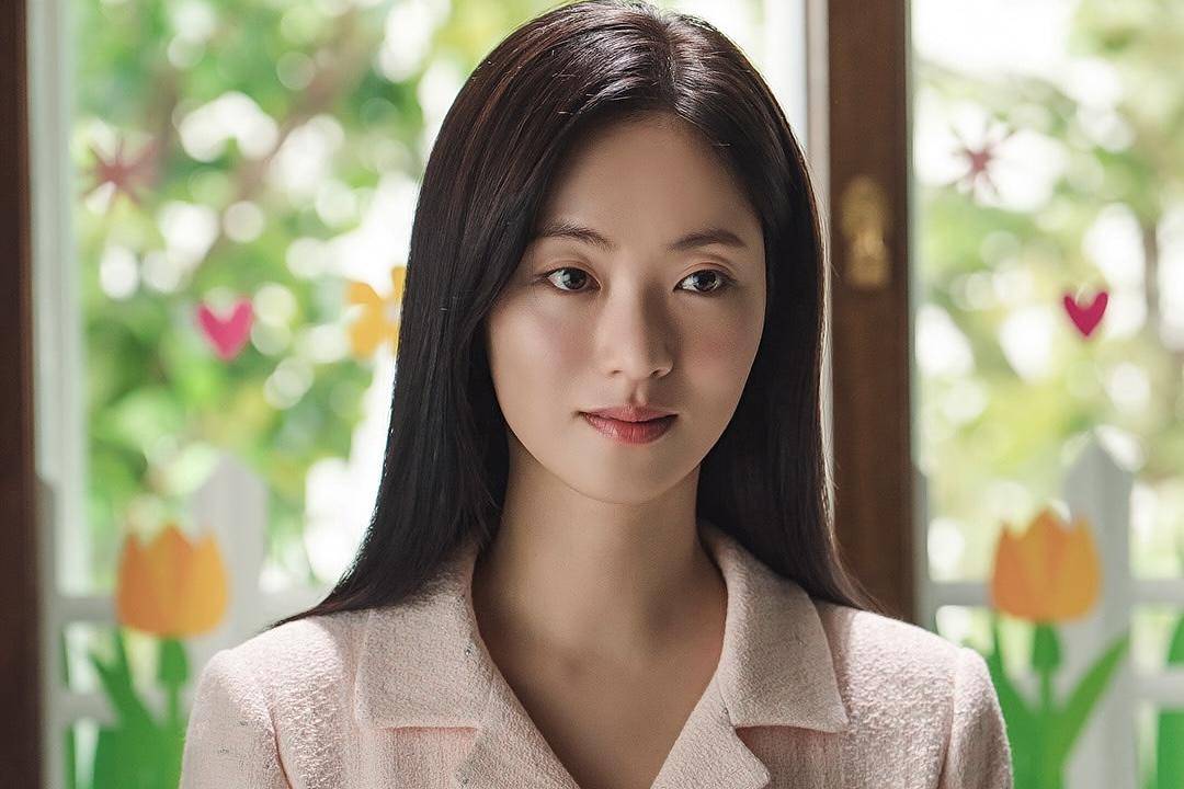 Kim Young Ran (Jeon Yeo Been) dalam drakor Ms. Incognito (dok. Vidio/Ms. Incognito)
