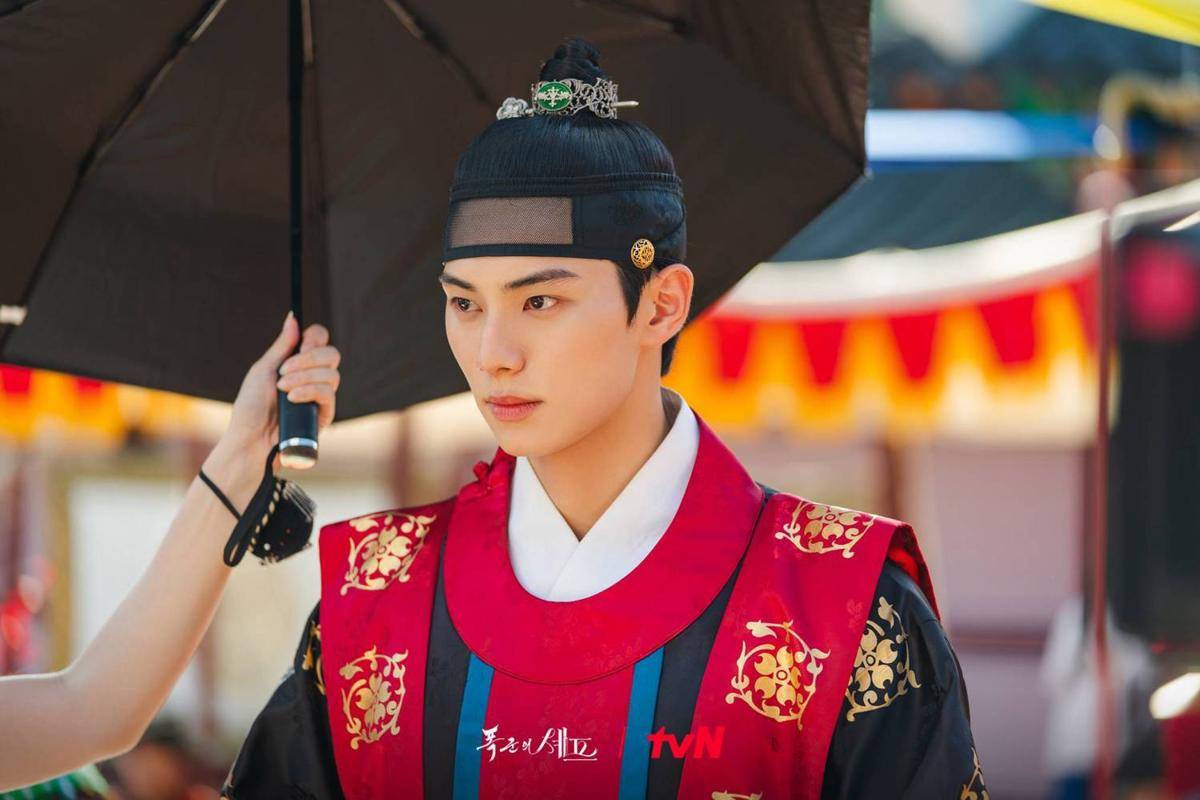 Cuplikan drama Korea Bon Appetit, Your Majesty