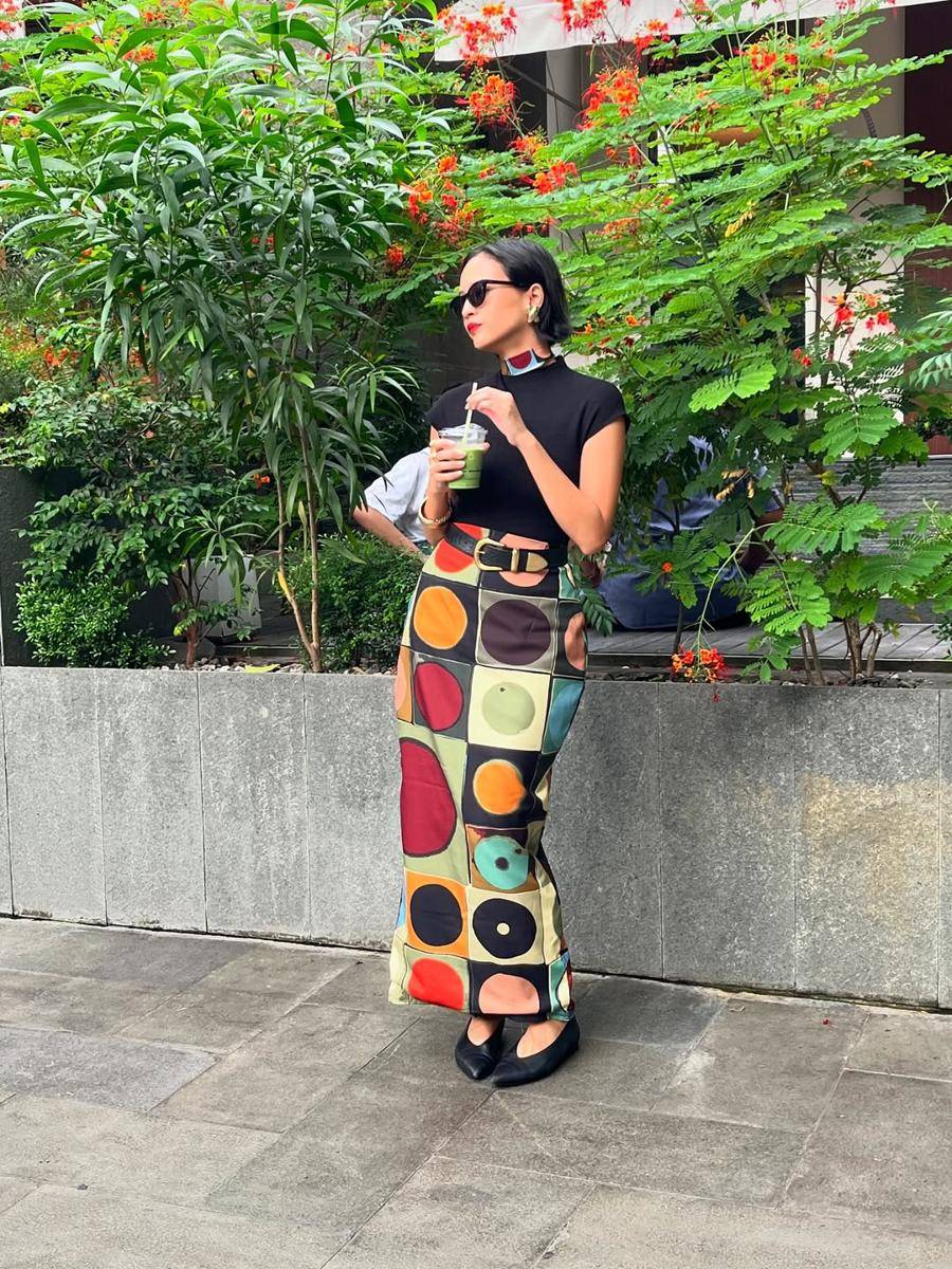 inspirasi OOTD kasual ala pemain film Rest Area (instagram.com/lutesha) 