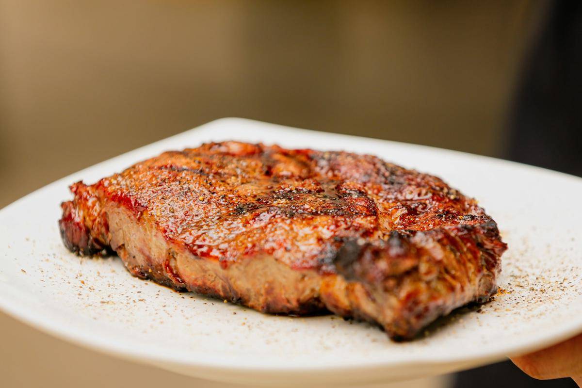 ilustrasi daging barbeque (unsplash.com/Paras Kapoor)