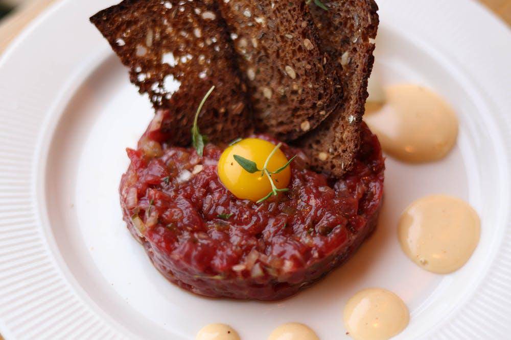 ilustrasi steak tarte 