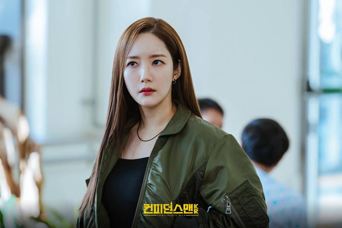 still cuts drama Confidence Queen (dok. TV Chosun/Confidence Queen)