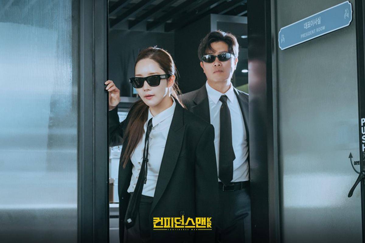still cuts drama Confidence Queen (dok. TV Chosun/Confidence Queen)