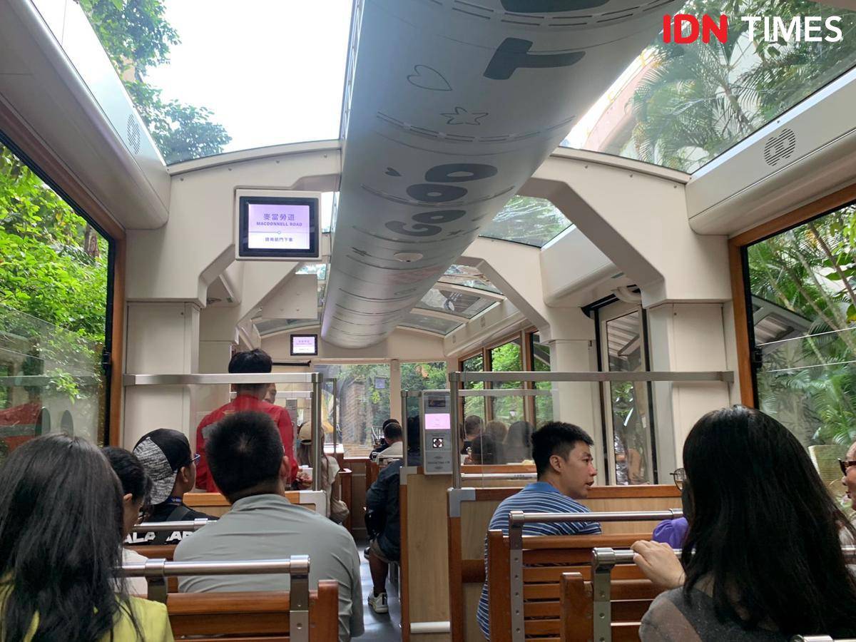 Potret naik peak tram ke Victoria Park