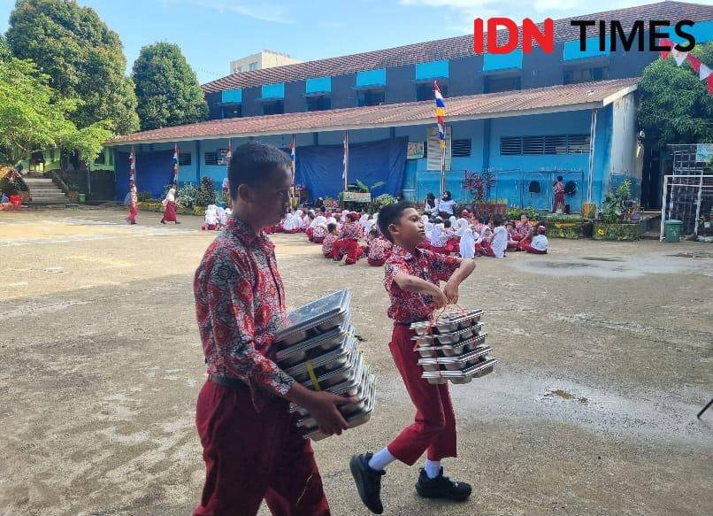 ILustrasi Pelaksanaan Makan Bergizi Gratis (MBG) (IDN Times/Rangga Erfizal)