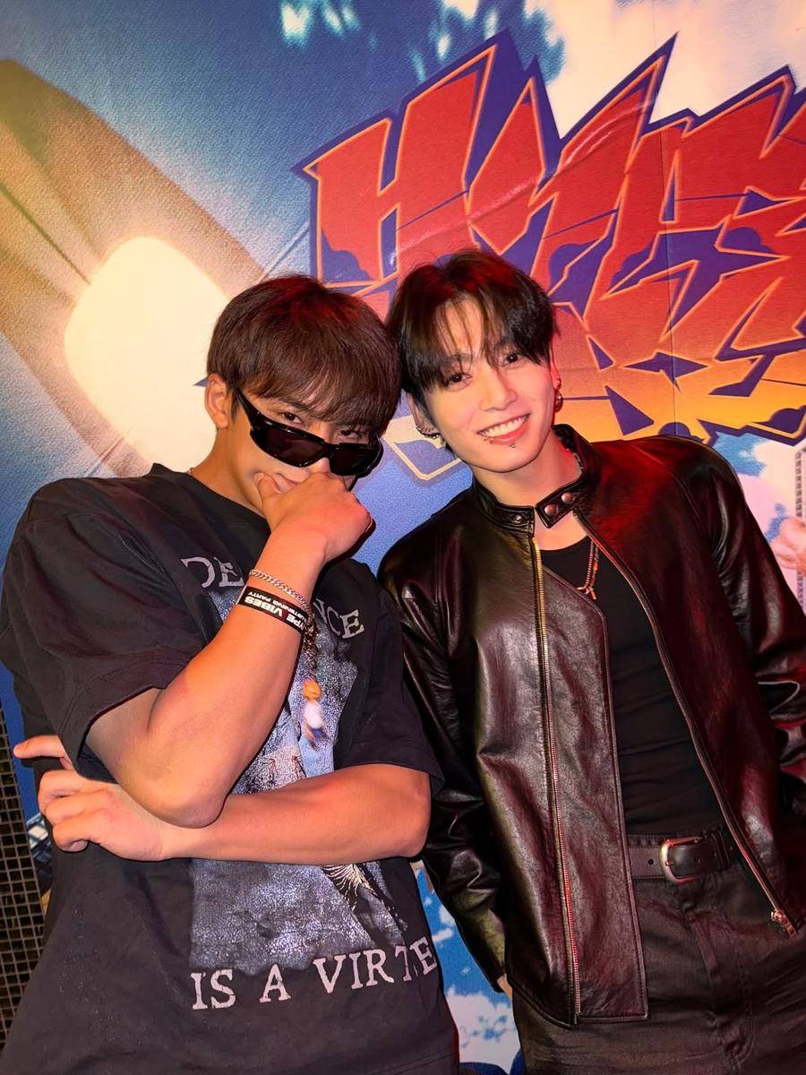 Listening Party Album CXM Mingyu dan S.Coups