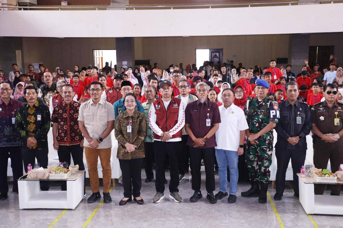 Wali Kota Semarang, Agustina Wilujeng menyambut gembira atas pembukaan Sekolah Rakyat di Kota Semarang, Selasa (30/9/2025). (dok. Pemkot Semarang)