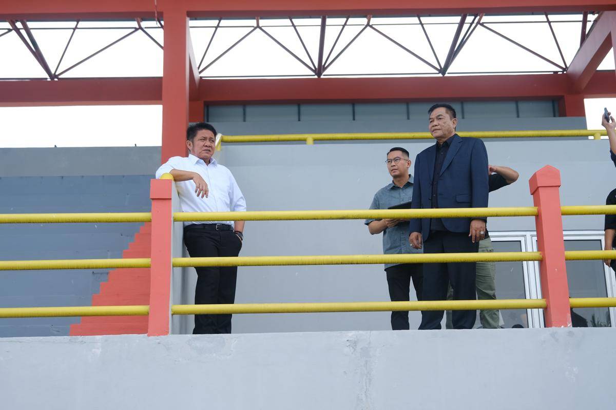 Gubernur Sumsel Herman Deru didampingi Bupati Muba Toha saat meninjau venue Porprov. (Dok. Pemkab Muba)