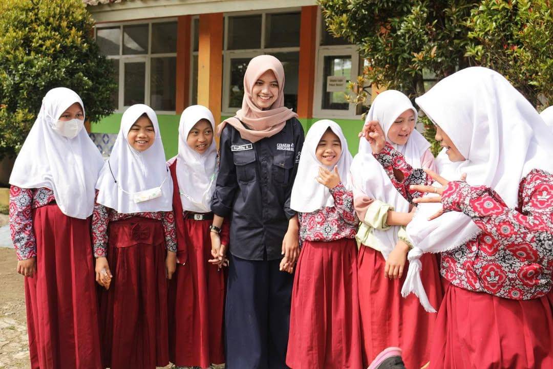 -[ Gerakan Mengajar Desa] 🐝🔅 Waktu pengabdian udah mepet, nyari kelompok baru, dan akhirnya ke.jpg