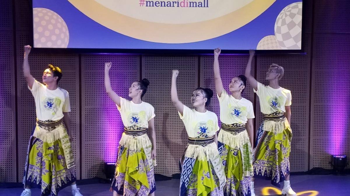 Penampilan Koreografi Indonesia Menari 2025 di Konferensi Pers pada Selasa (30/9/2025)