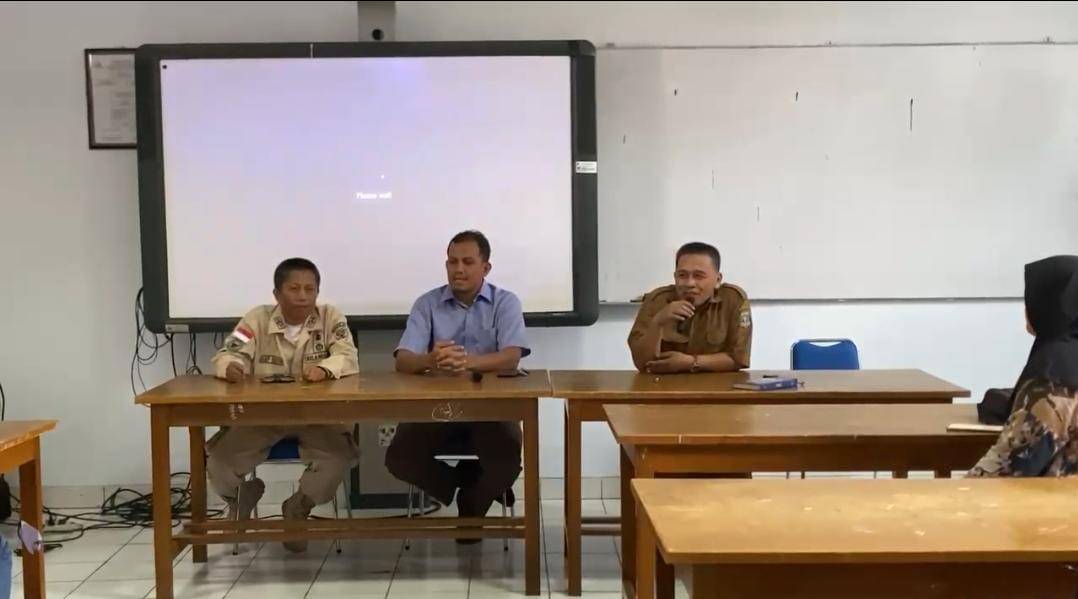 Komite SMAN 1 Kota Serang gelar konferensi pers