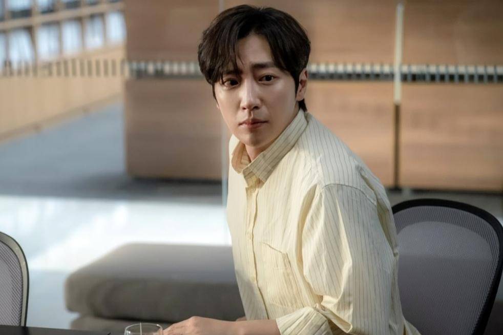 Still cut Beyond the Bar