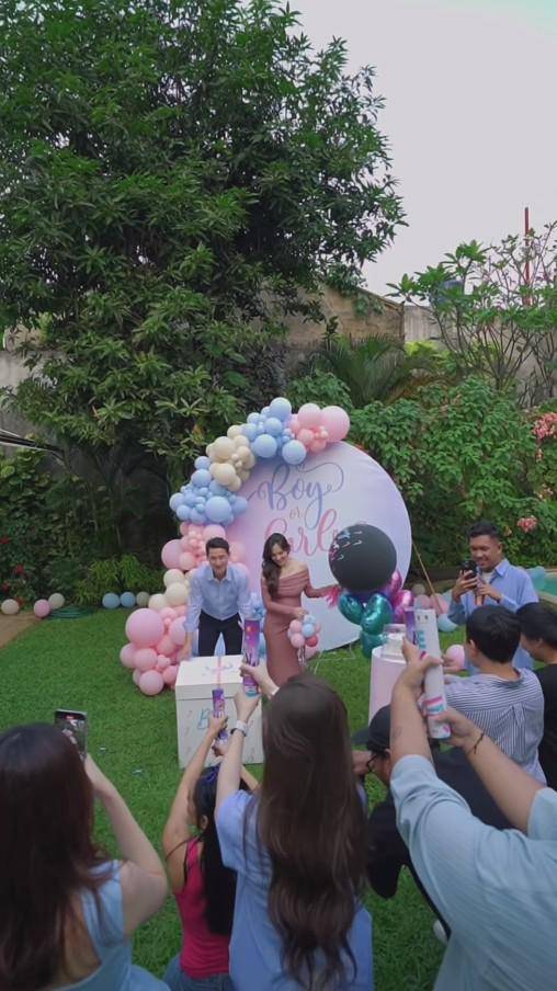 Gender reveal kehamilan Steffi Zamora