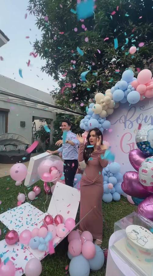 Gender reveal kehamilan Steffi Zamora