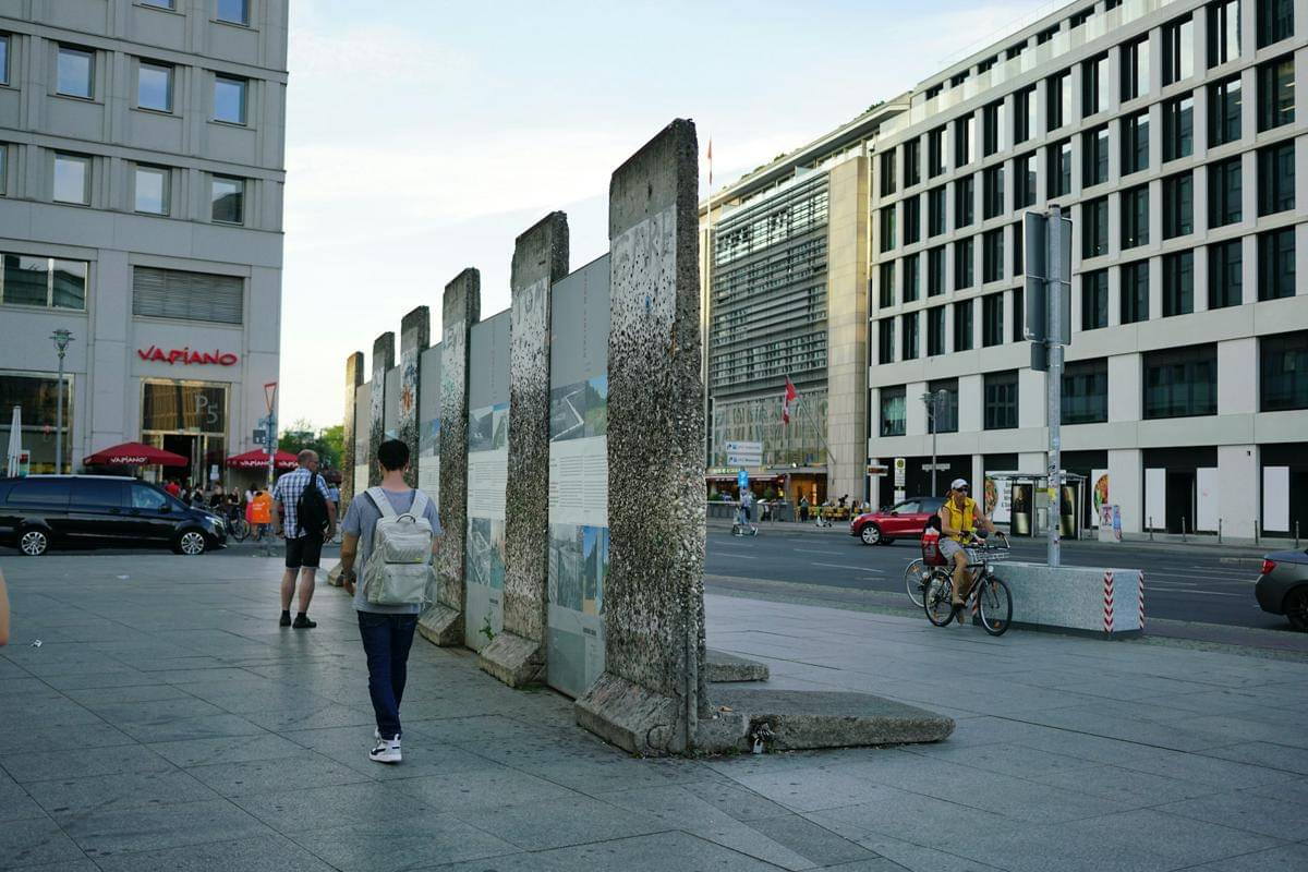 Tugu Peringatan Tembok Berlin