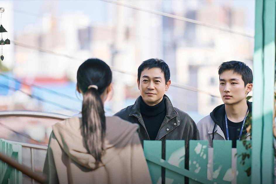 still cut drama Korea Walking On Thin Ice (instagram.com/kbsdrama)