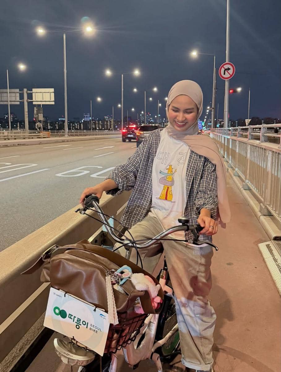 Inspirasi OOTD ala Xaviera Putri