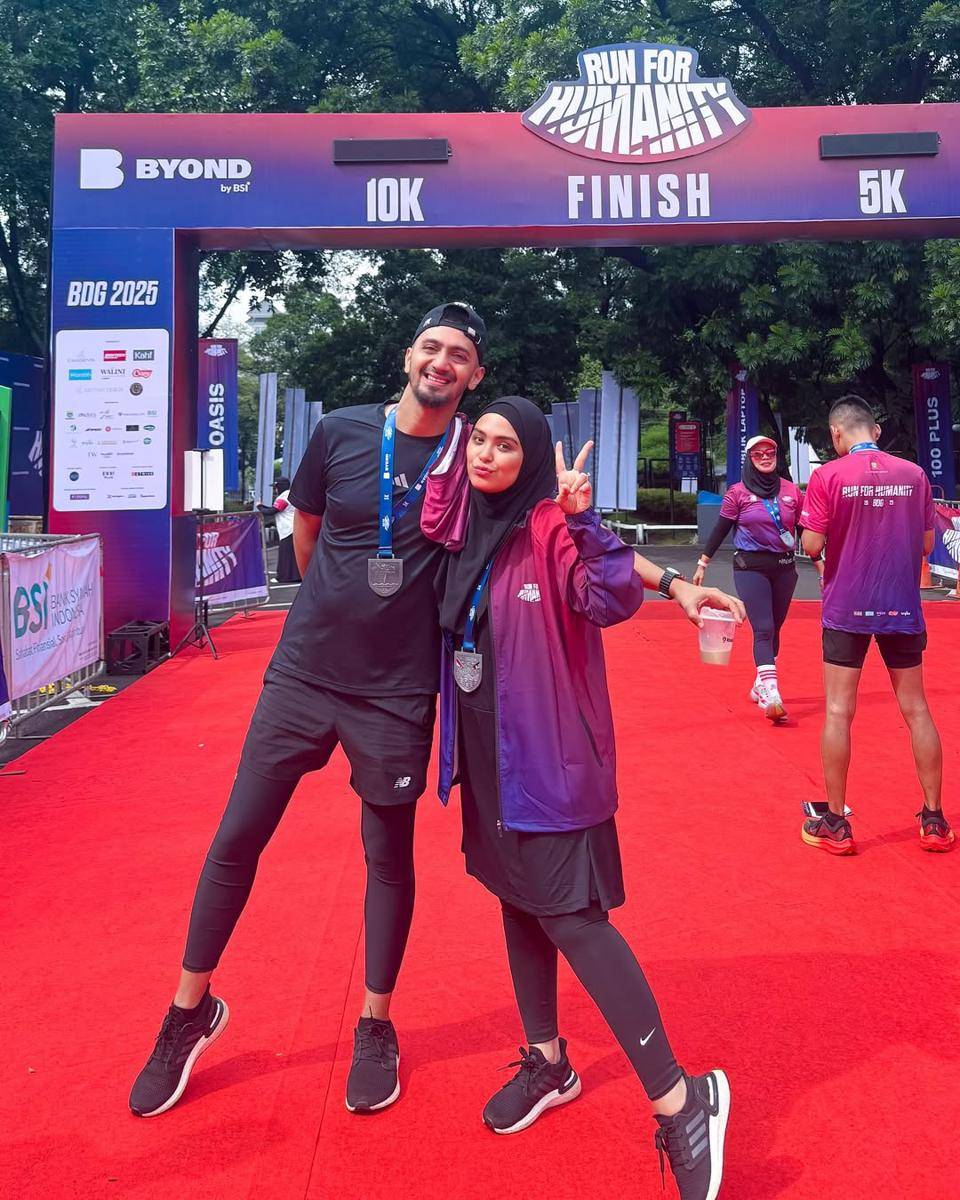 Vebby Palwinta dan Razi Bawazier 