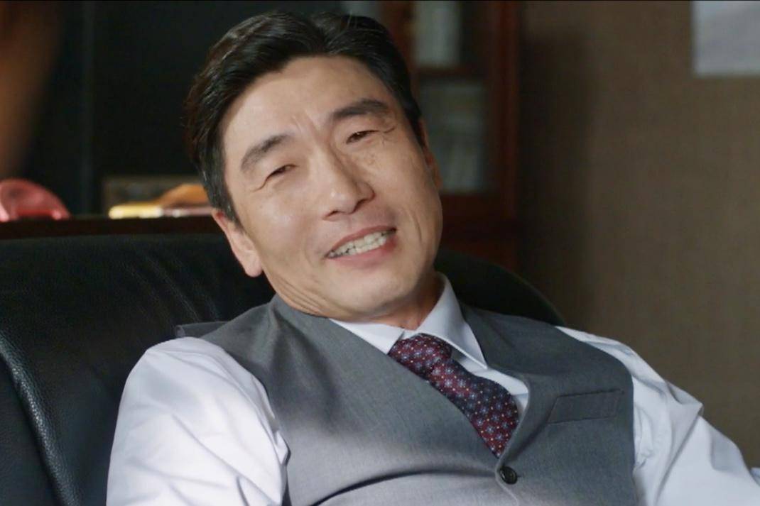 Choi Woong Sik (Park Won Sang) dalam drakor Shin's Project