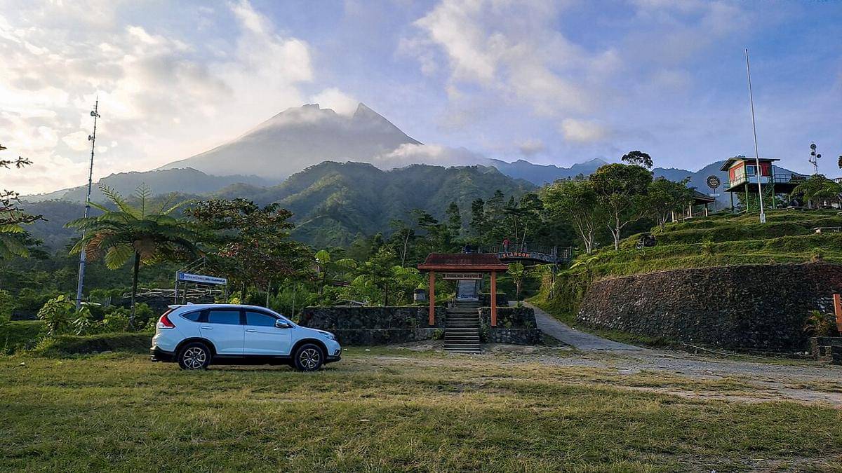 Bukit Klangon (commons.wikimedia.org/Ake Widyastomo Putro)