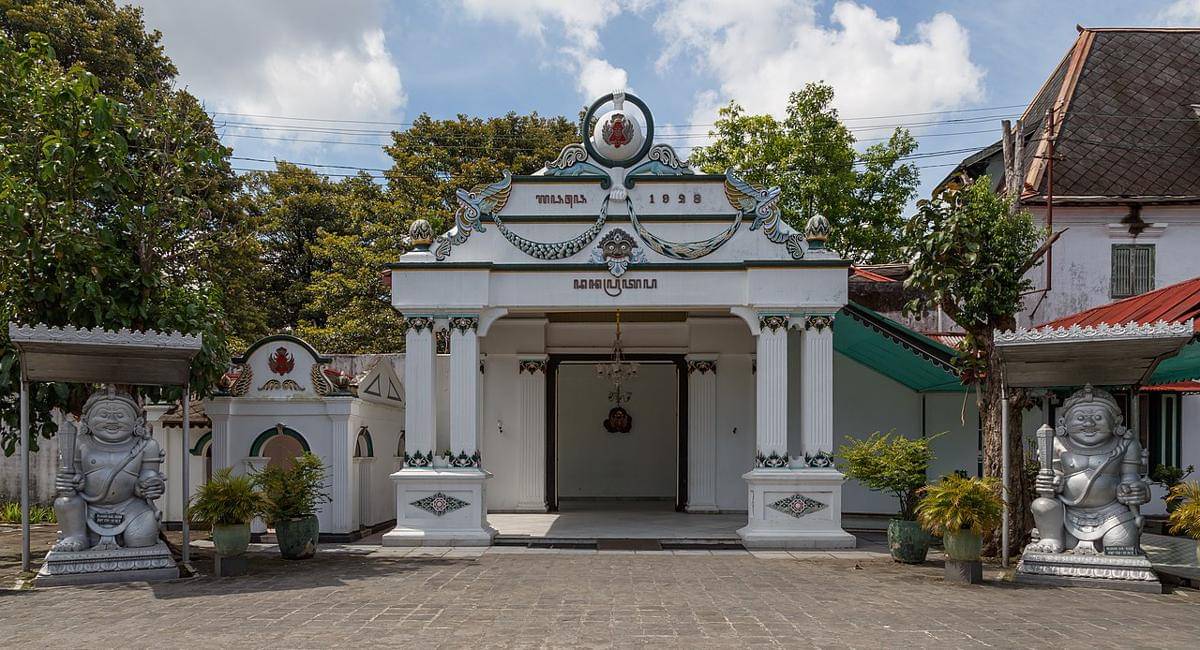 Keraton Yogyakarta (commons.wikimedia.org/CEphoto, Uwe Aranas)