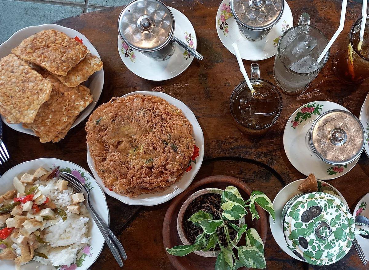 makanan di Kopi Klotok (commons.wikimedia.org/Maria Elisabhet Ika Puspita Sari)