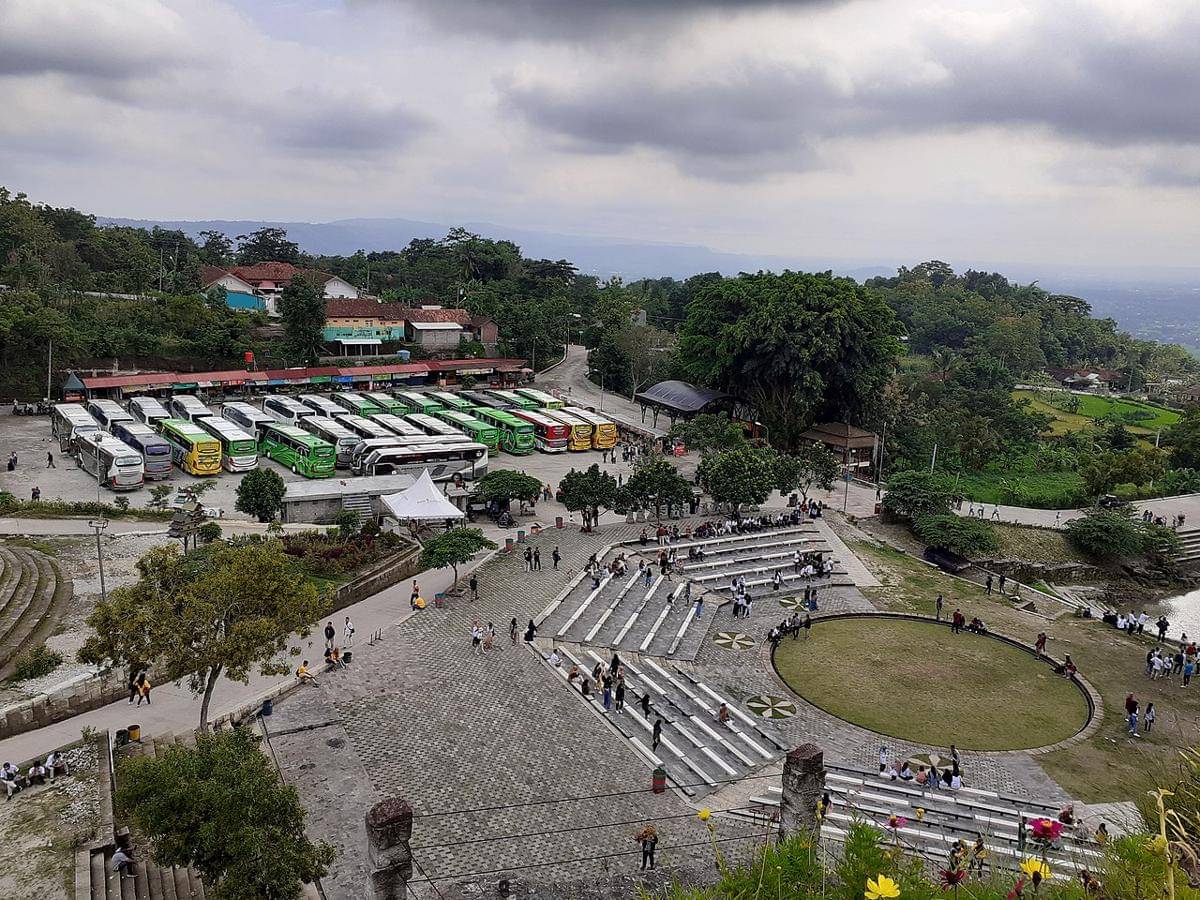 Tebing Breksi (commons.wikimedia.org/Ardhan Febriansyah)