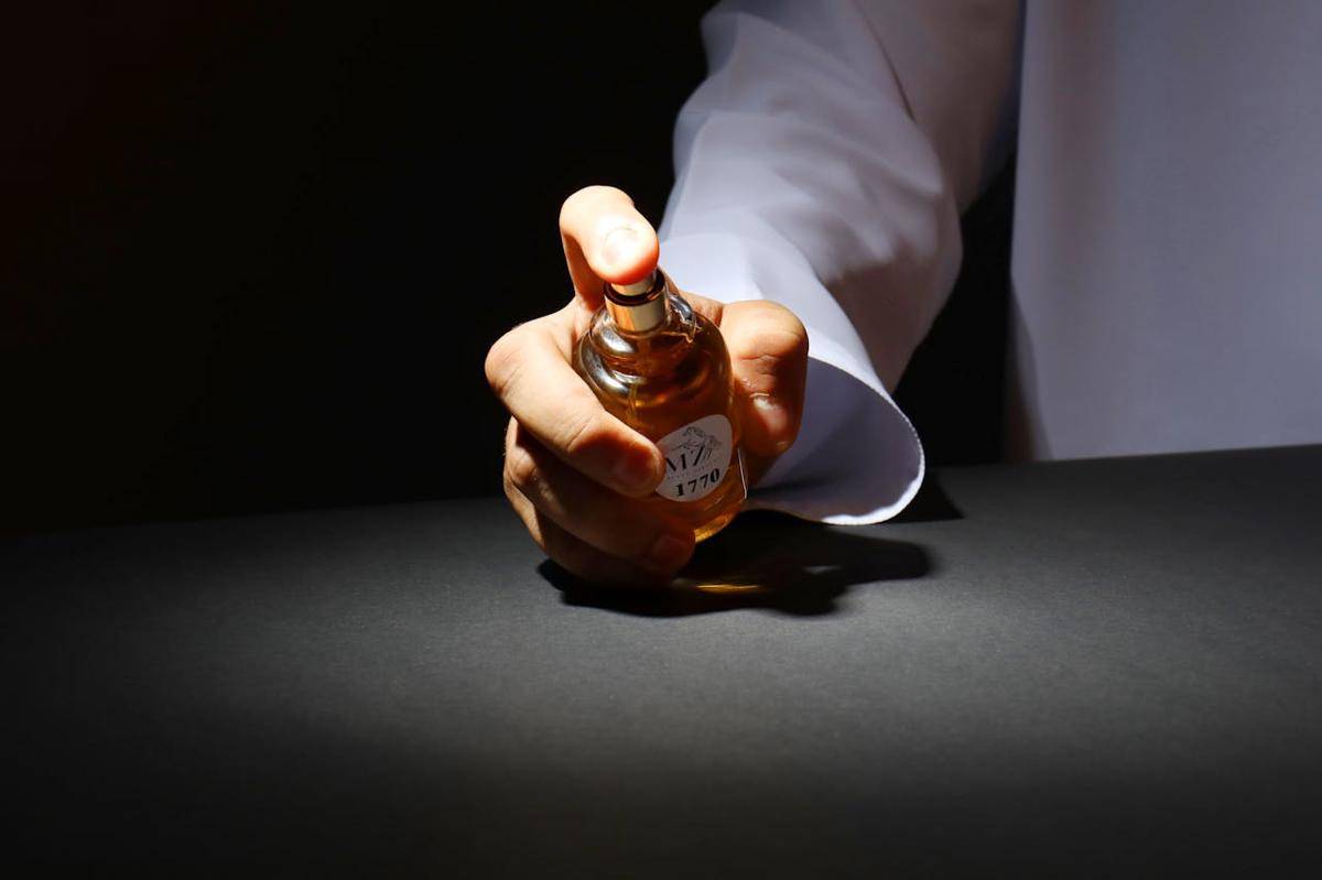 ilustrasi parfum import (pexels.com/rehman yousaf)