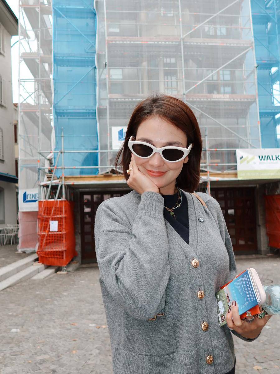 potret Luna Maya