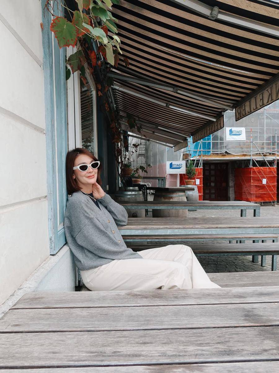 potret Luna Maya