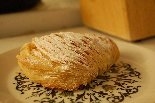 ilustrasi sfogliatella (commons.wikimedia.org/stu_spivack)