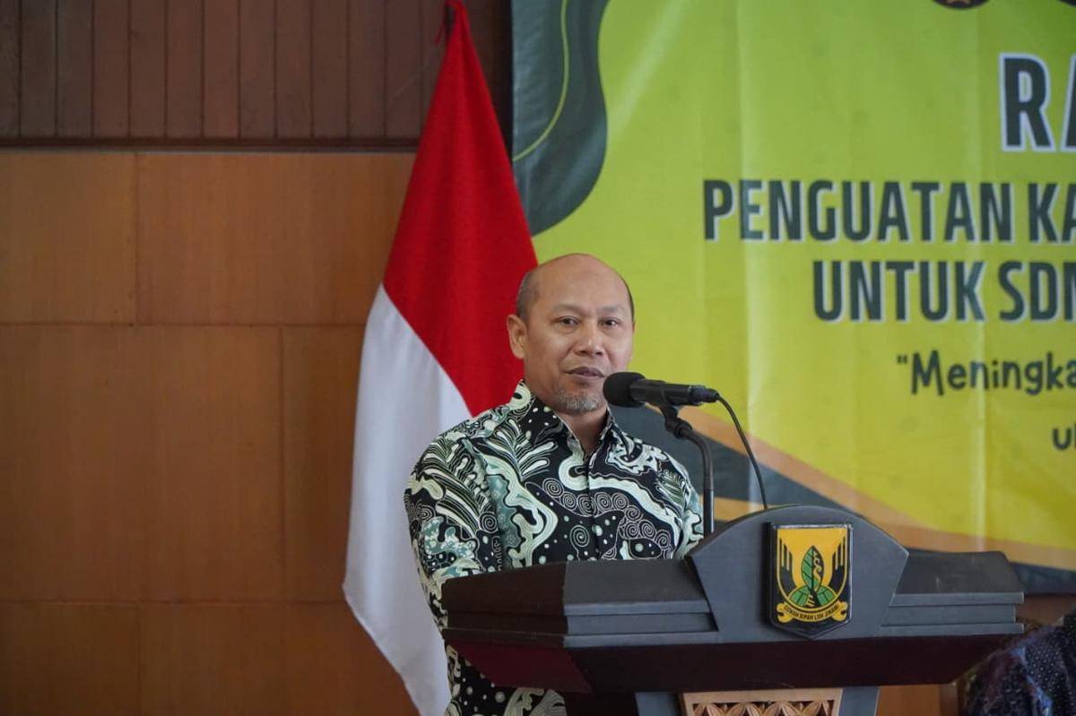 Prof. Warsito hadiri rapat Penguatan Karakter dan Jati Diri Bangsa Kemenko. (Dok. Humas PMK)