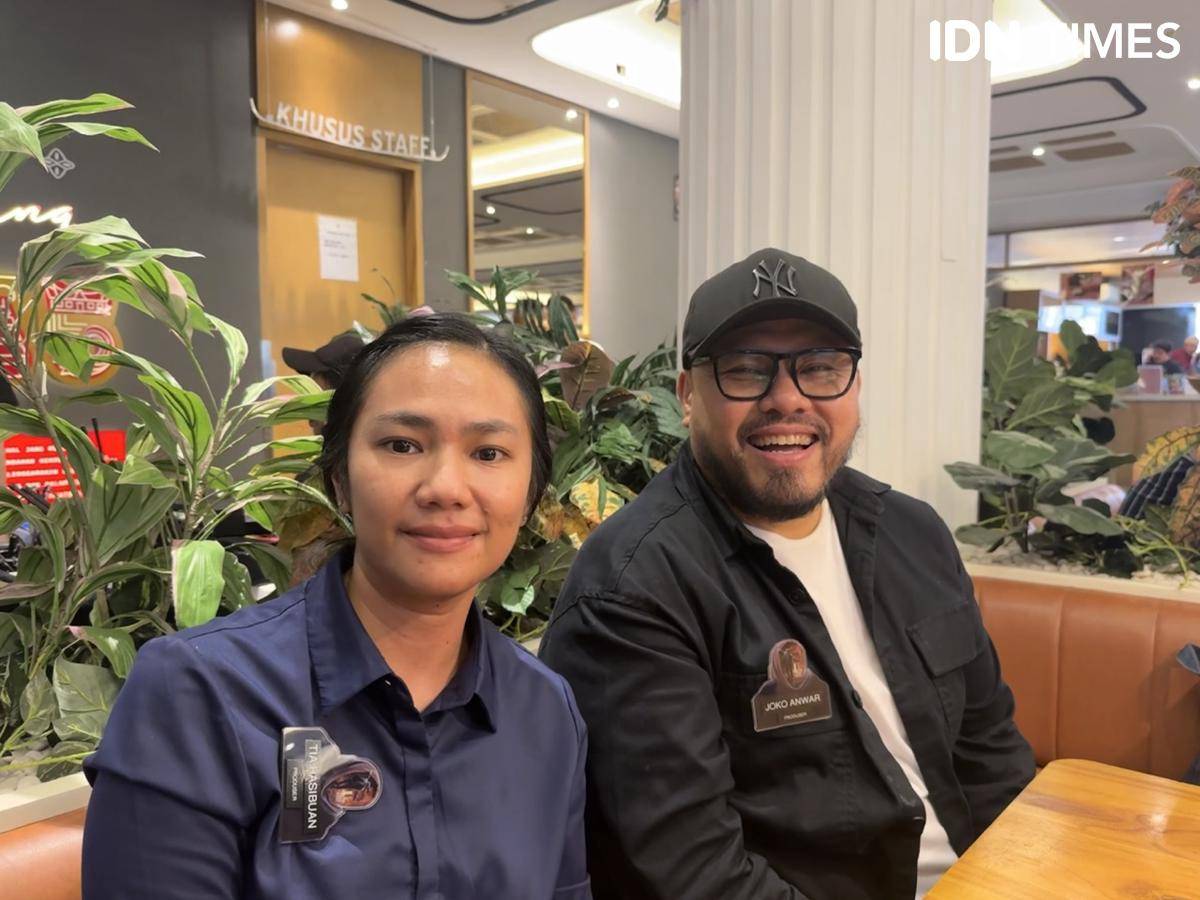 Joko Anwar dan Tia Hasibuan pada Rabu (1/10/2025) (IDN Times/Elizabeth Chiquita)