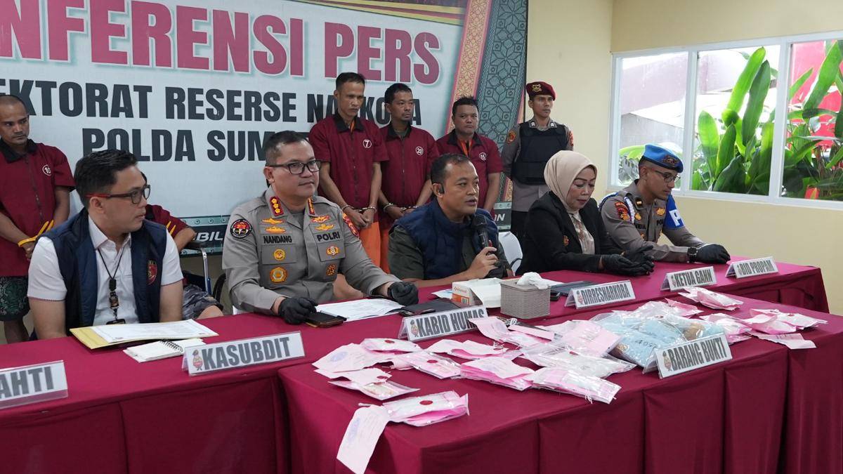 Press rilis polda Sumsel penangkapan pelaku peredaran narkotika di Sumsel (Dok: Polda Sumsel)
