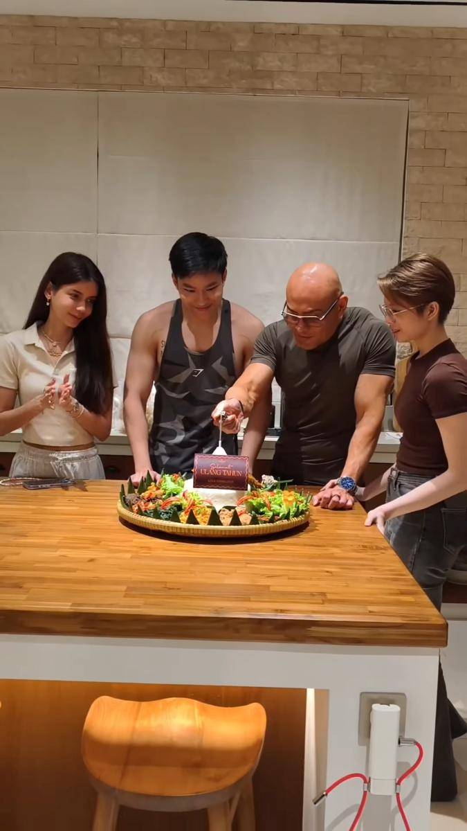 Deddy Corbuzier dan Sabrina Chairunnisa