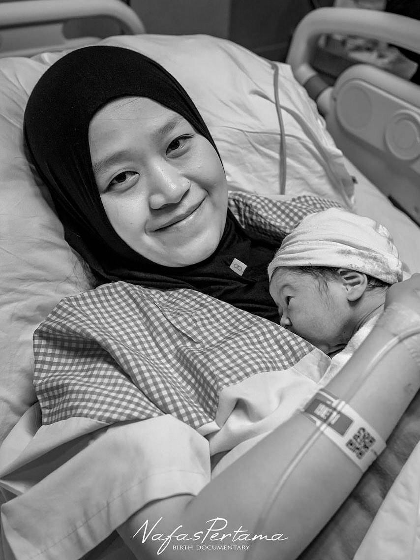 istri Bintang Emon melahirkan 