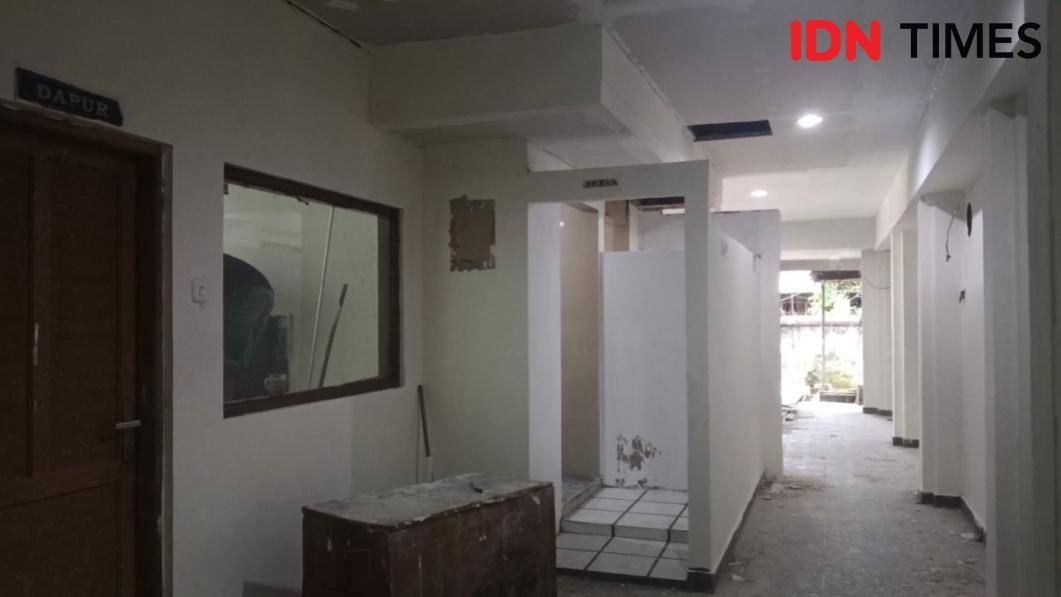 Gedung sementara DPRD Kota Makassar di Jalan Hertasning, Rabu (1/10/2025). (IDN Times/Asrhawi Muin) 