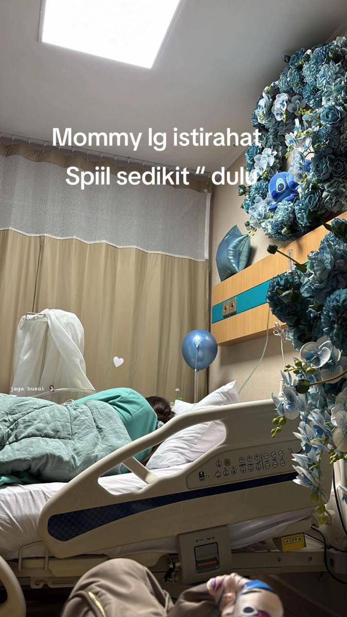momen persalinan Vika Kolesnaya