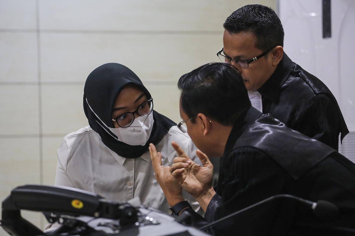 antarafoto-sidang-vonis-kasus-pemerasan-mahasiswa-ppds-undip-1759314641.jpg